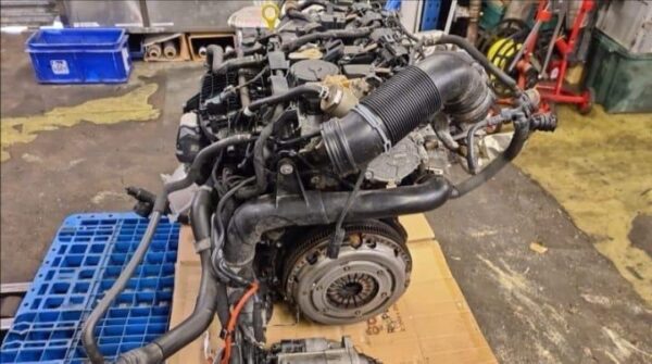 VW Golf 2.0 TSI engine