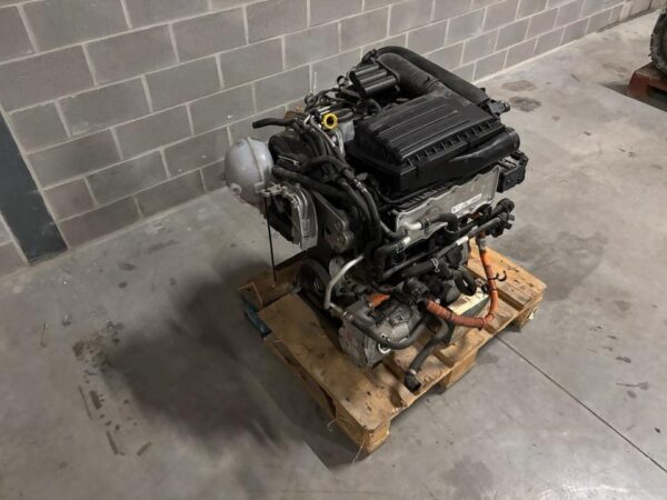 VW 1.4 TSI GTE CUK engine