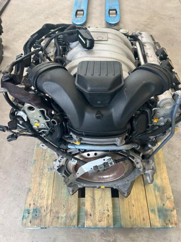 Mercedes C63 AMG engine